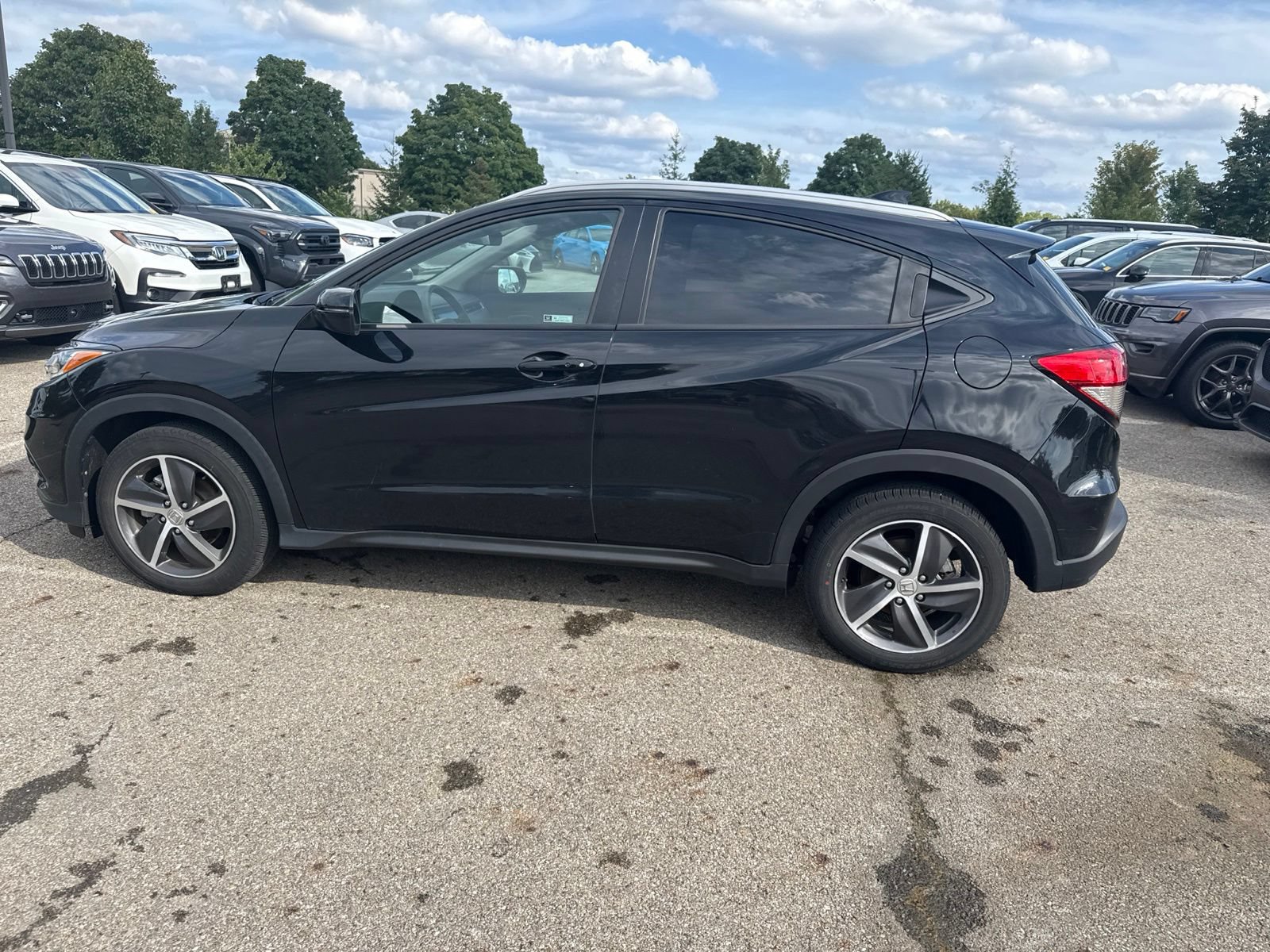 Used 2022 Honda HR-V EX image 8