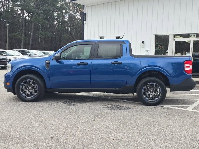 Used 2023 Ford Maverick XLT image 2