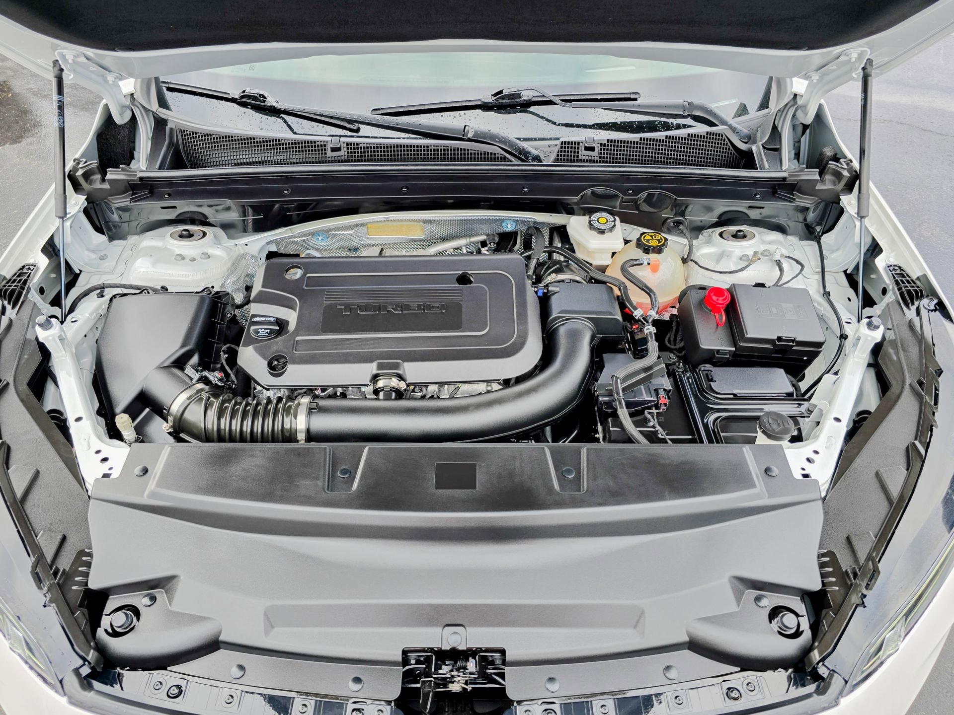 Used 2024 Buick Envision Avenir image 53