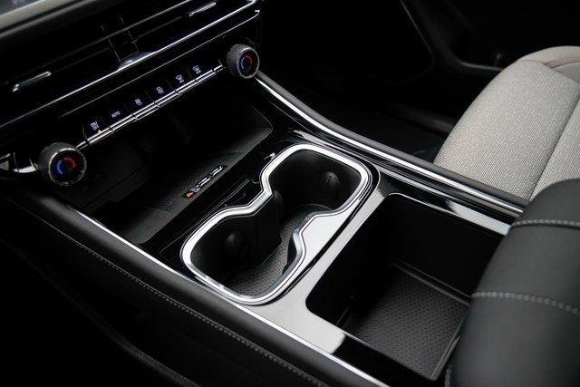 New 2026 Chevrolet Traverse LT w/ Enhanced Driving Package image 32