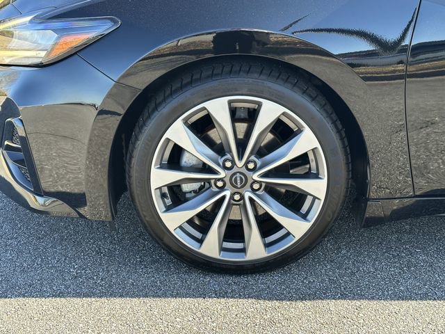 Certified 2023 Nissan Maxima Platinum w/ Sport Mat Group image 11