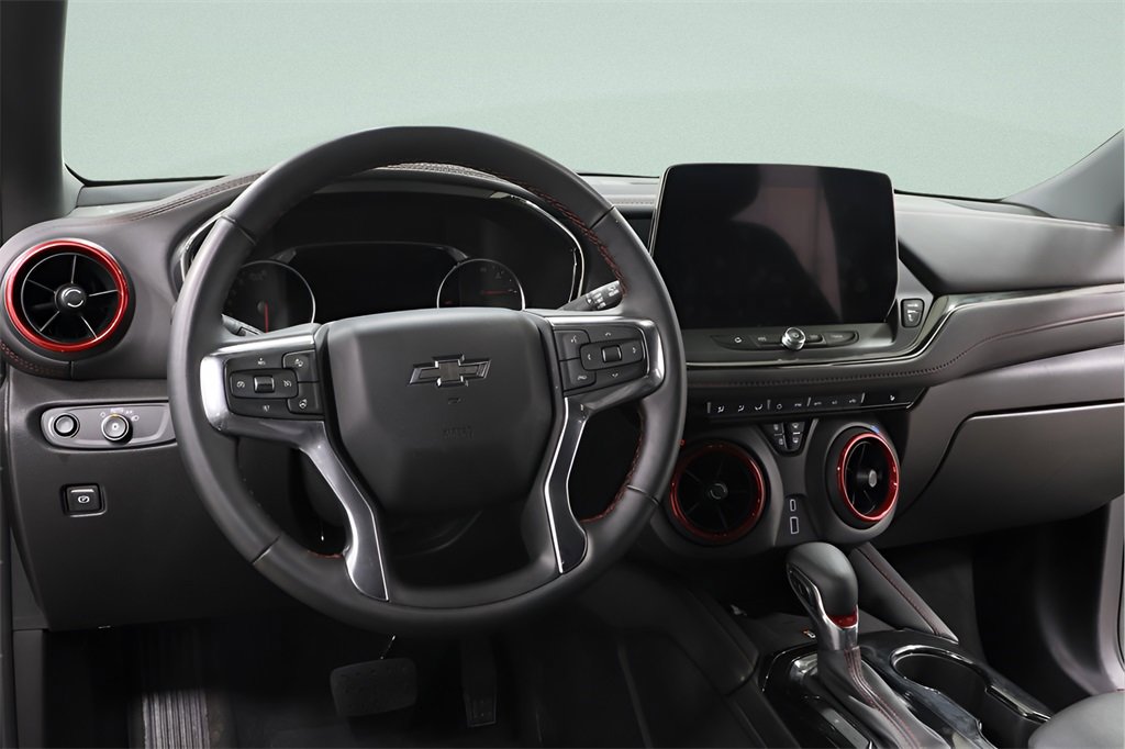Used 2025 Chevrolet Blazer RS image 7