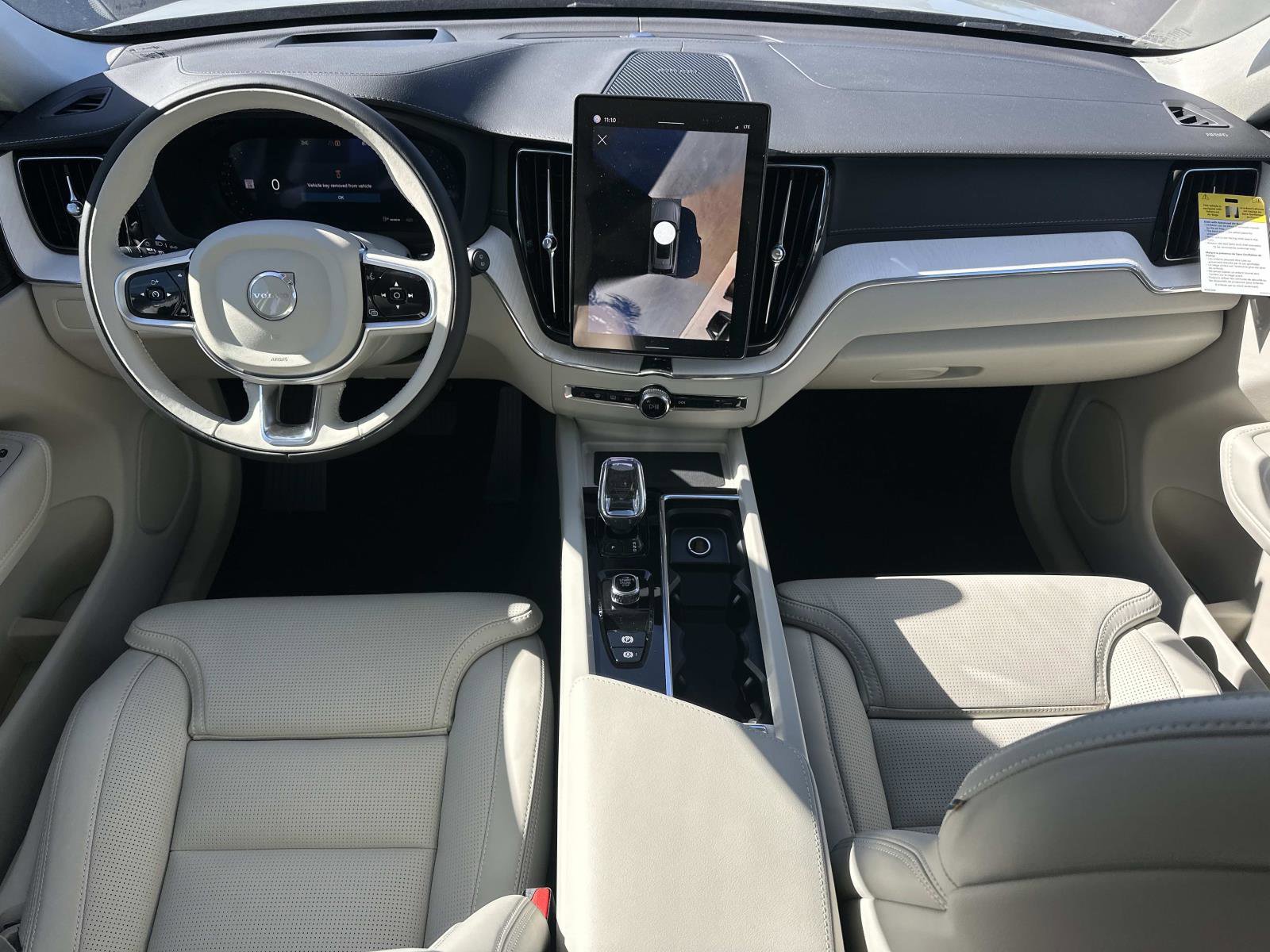 New 2026 Volvo XC60 B5 Ultra w/ Climate Package AWD/4WD image 7