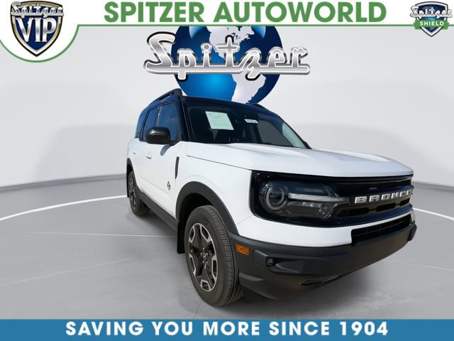 Used 2024 Ford Bronco Sport Outer Banks image 2