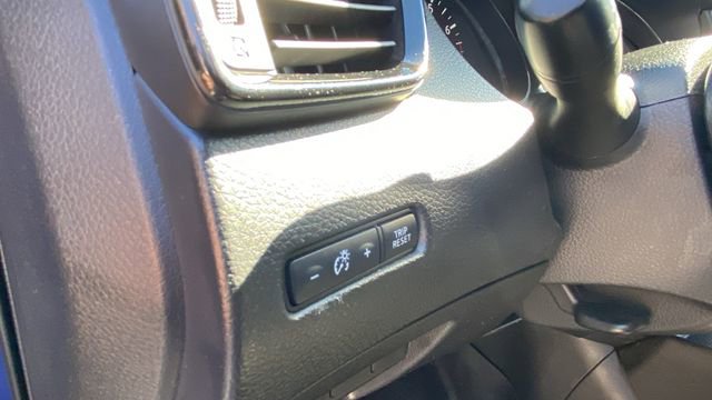 Used 2017 Nissan Rogue Sport SV w/ SV Premium Package image 20