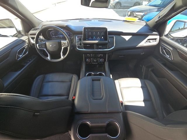 Used 2024 Chevrolet Suburban Z71 w/ Luxury Package image 15