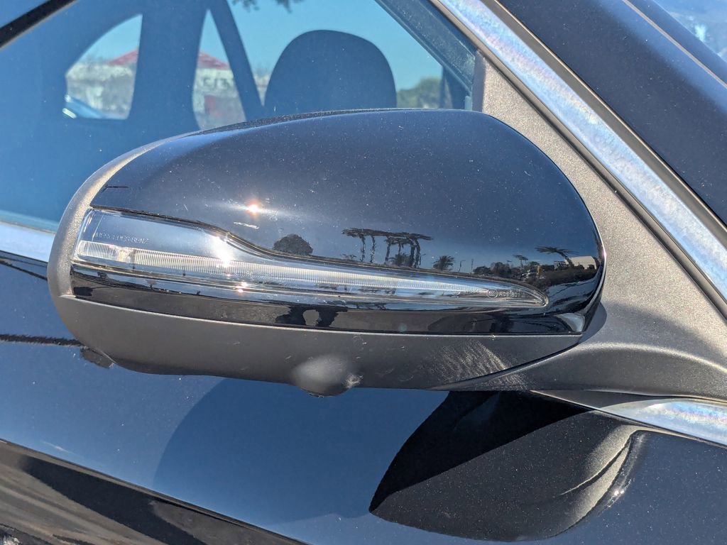 Certified 2022 Mercedes-Benz GLC 300 4MATIC w/ Premium Package Lite image 22