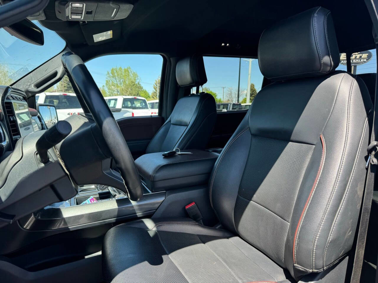 Used 2022 Ford F150 Lariat AWD/4WD image 10