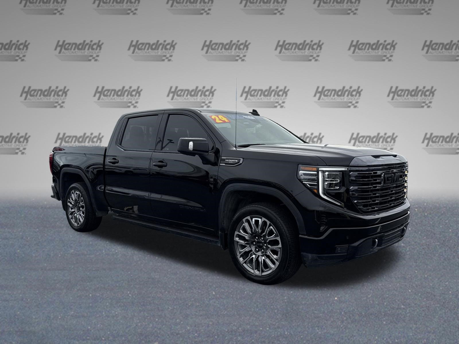 Used 2024 GMC Sierra 1500 Denali Ultimate image 2