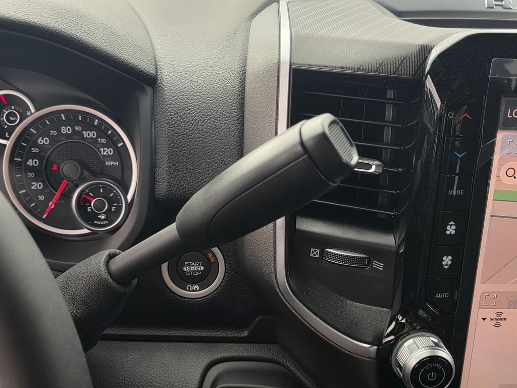 New 2026 RAM 3500 Big Horn AWD/4WD image 19