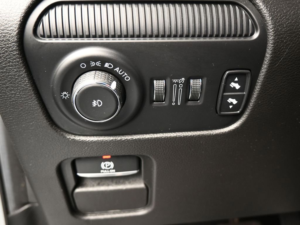 Used 2022 Jeep Wagoneer Series I RWD image 37