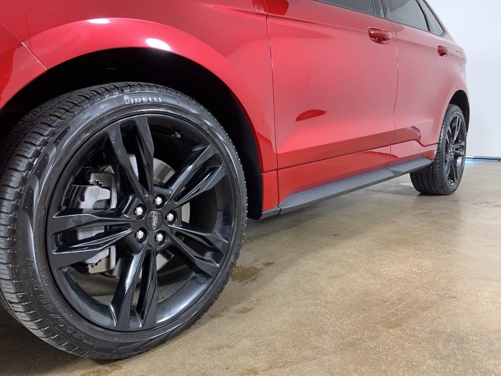Used 2022 Ford Edge ST w/ Equipment Group 401A image 2
