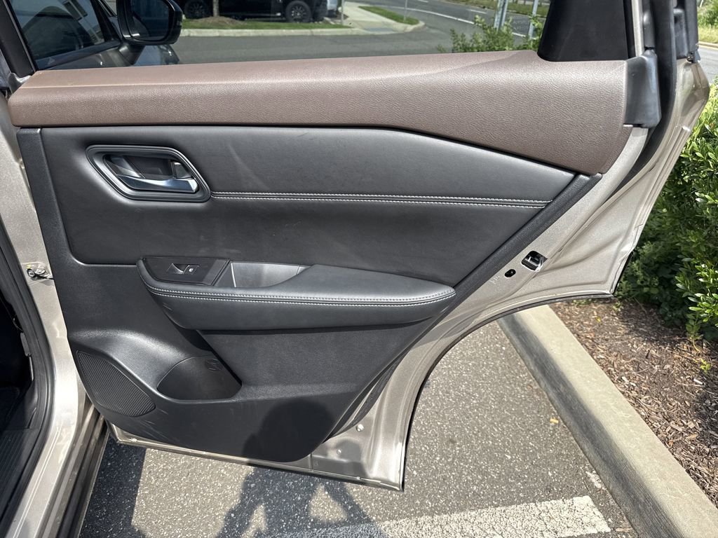 Certified 2022 Nissan Rogue SL image 33