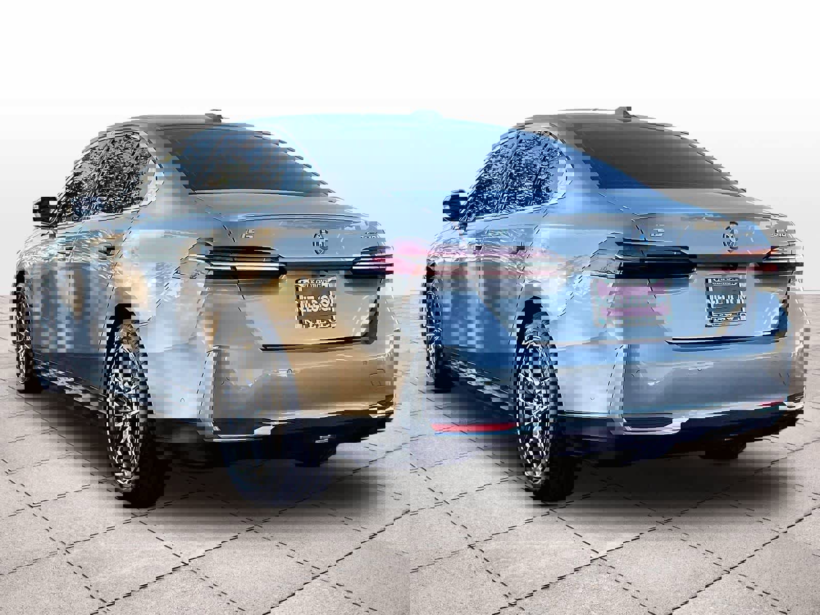 Certified 2026 BMW i5 eDrive40 w/ Premium Package image 13