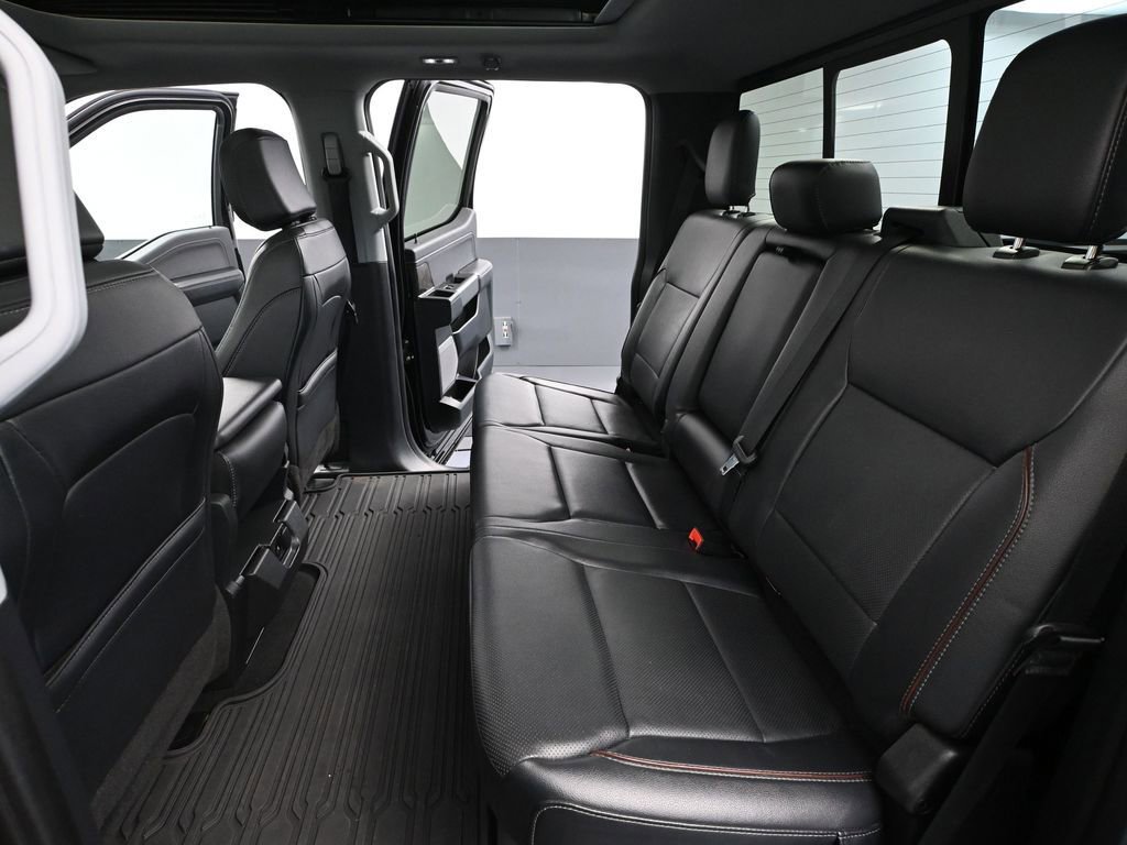 Used 2024 Ford F250 Lariat w/ Black Appearance Package image 39