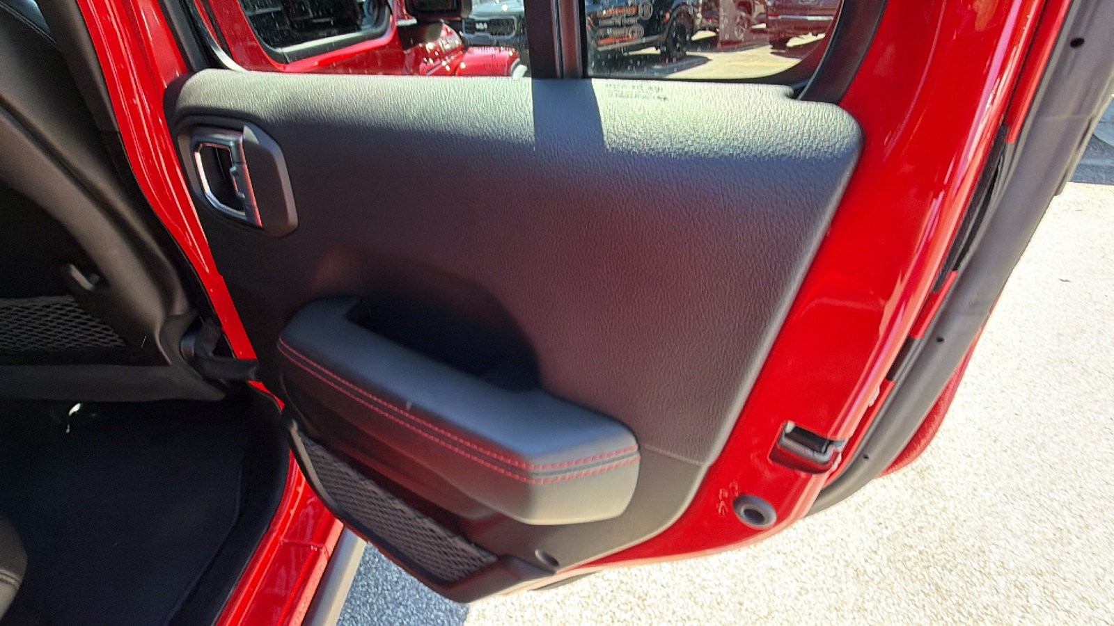 Used 2026 Jeep Wrangler Unlimited Rubicon AWD/4WD image 20
