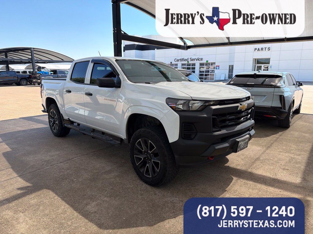 Used 2023 Chevrolet Colorado W/T w/ Advanced Trailering Package AWD/4WD image 2