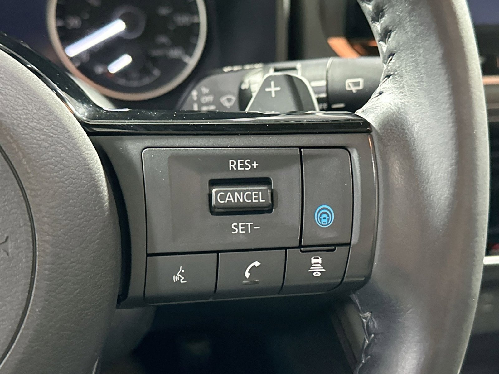 Used 2023 Nissan Rogue SL w/ SL Premium Package image 20