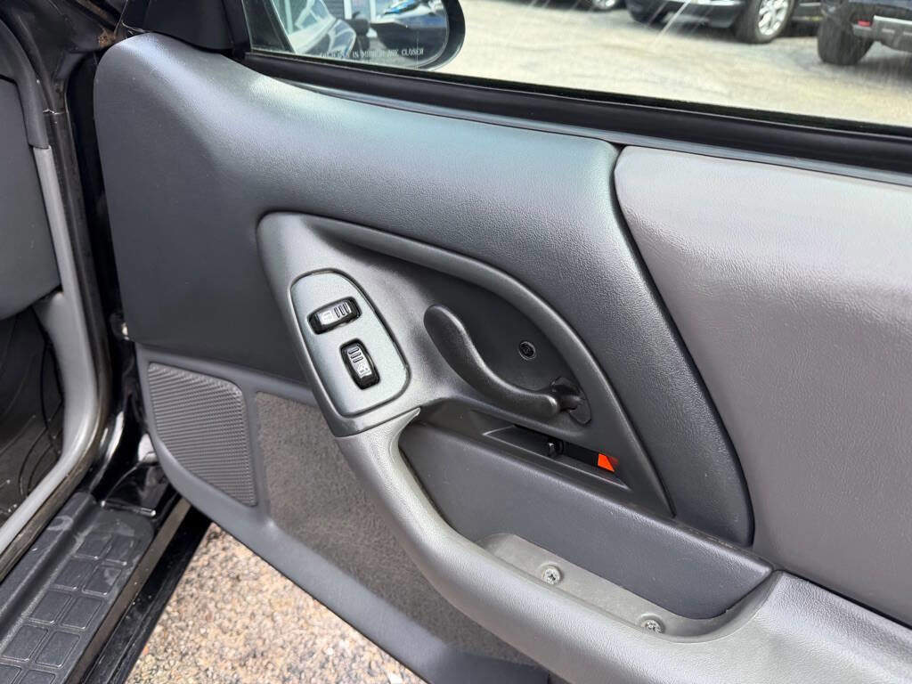 Used 1997 Chevrolet Camaro Z28 w/ Preferred Equipment Group 2 RWD image 28