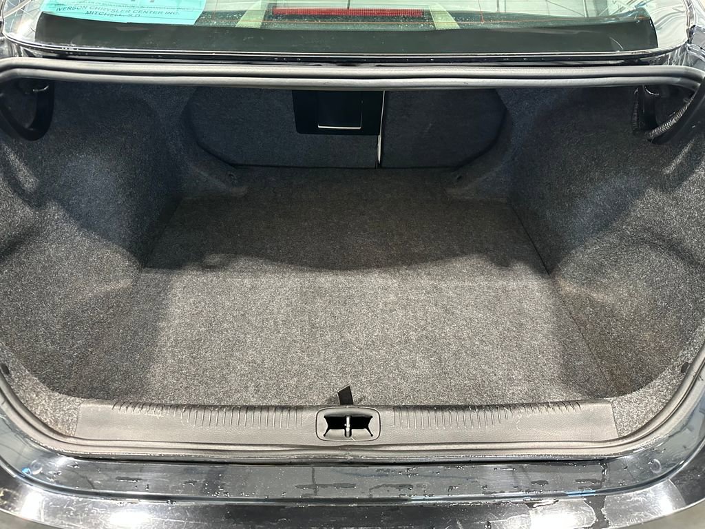 Used 2016 Chrysler 200 C FWD image 29