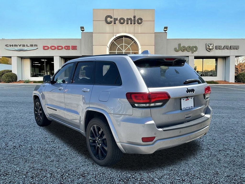 Used 2021 Jeep Grand Cherokee Laredo X image 5