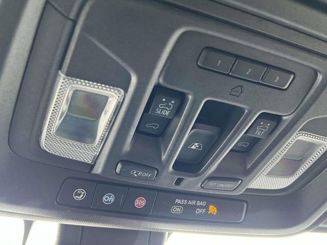 Used 2022 GMC Sierra 1500 AT4 w/ AT4 Premium Package image 33