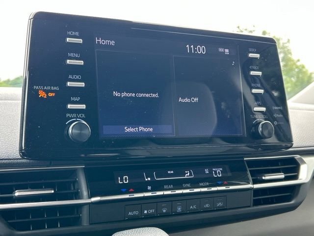 Certified 2023 Toyota Sienna LE FWD image 60