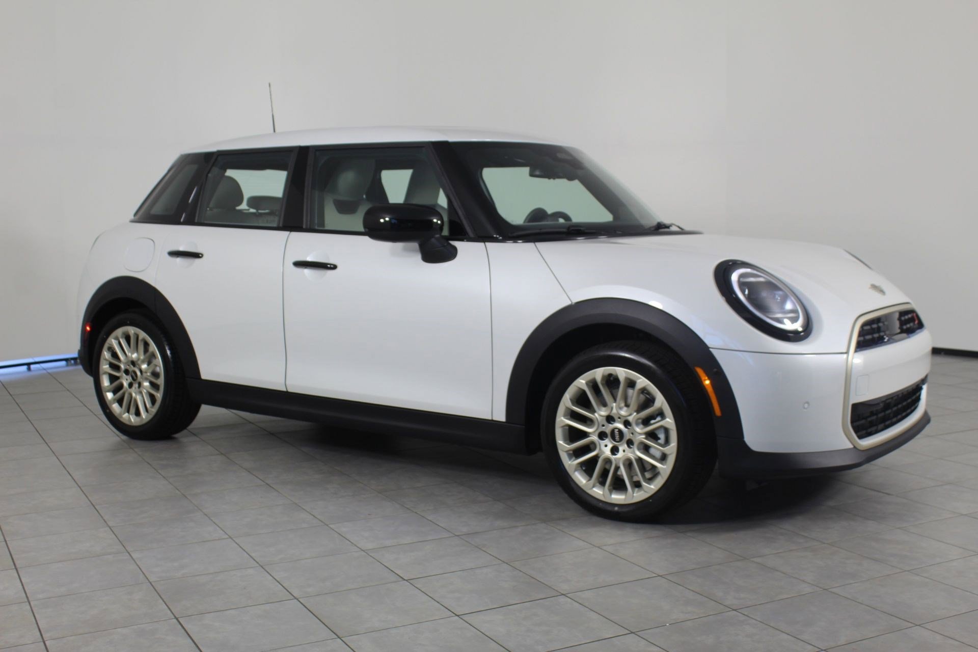 Certified 2025 MINI Cooper S image 19