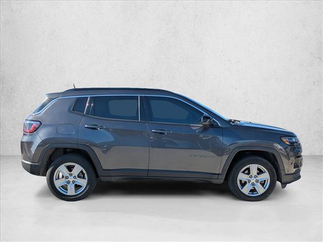 Used 2022 Jeep Compass Latitude w/ Convenience Group image 4