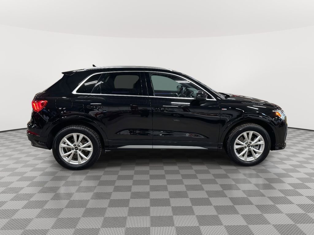 Used 2024 Audi Q3 2.0T Premium Plus w/ Premium Plus Package image 8