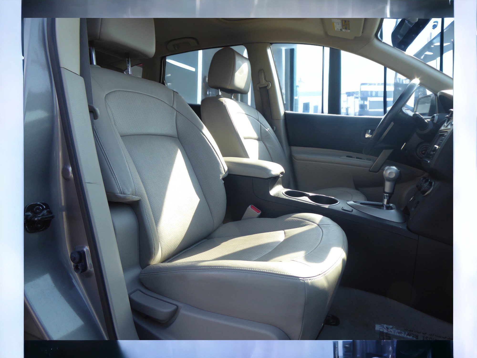 Used 2012 Nissan Rogue SL image 16