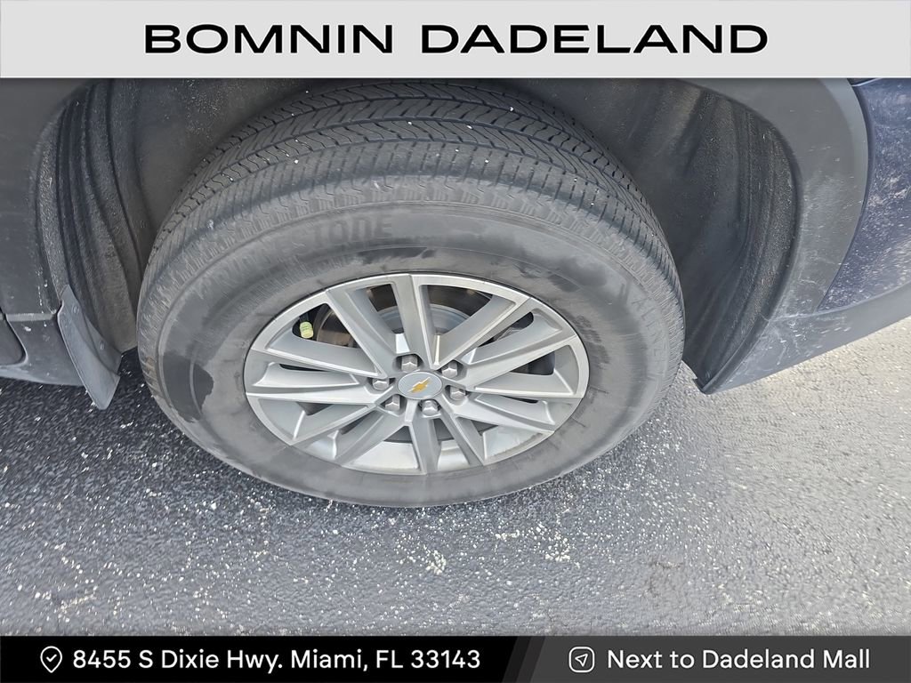 Used 2023 Chevrolet Traverse LT image 8