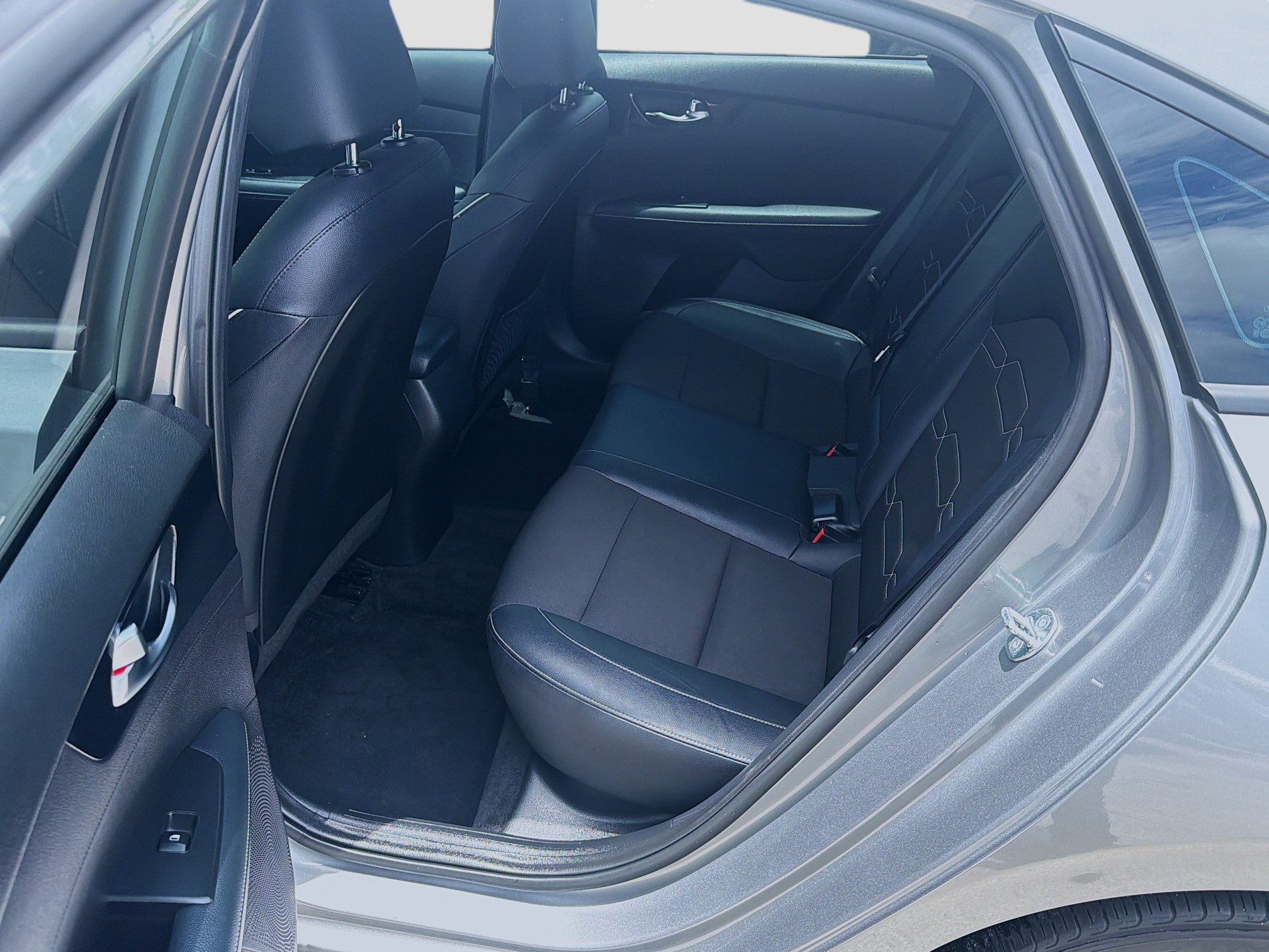 Used 2023 Kia Forte GT-Line w/ GT-Line Technology Package FWD image 24