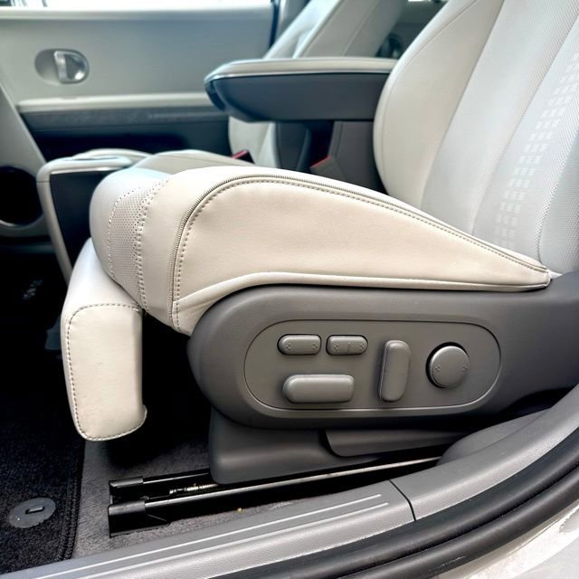 Certified 2023 Hyundai Ioniq 5 Limited AWD/4WD image 13