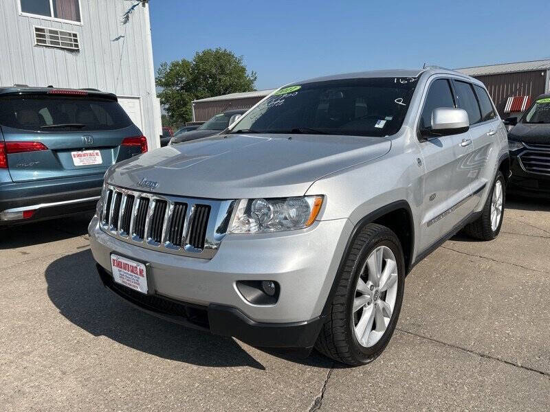 Used 2011 Jeep Grand Cherokee 70th Anniversary AWD/4WD image 1