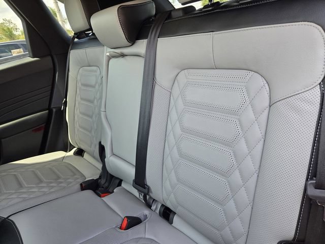 Used 2024 Ford Escape SE w/ PHEV Premium Package FWD image 12