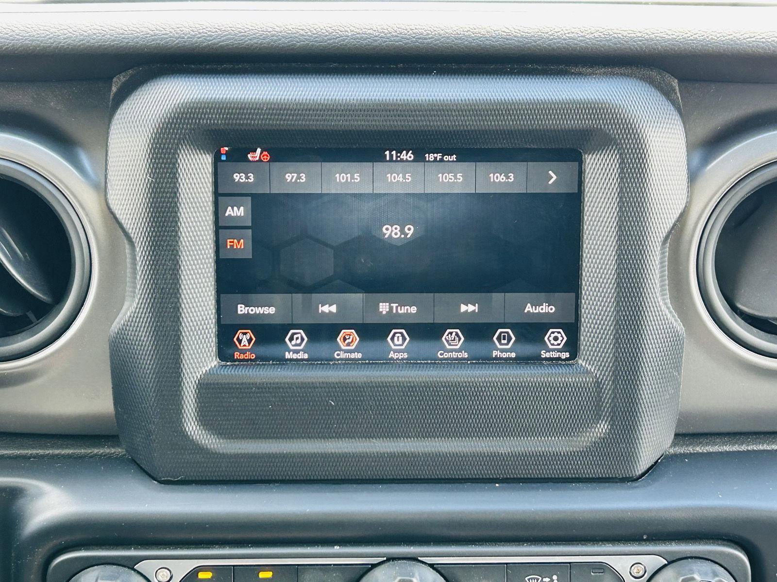 Used 2022 Jeep Wrangler Unlimited Sport image 16