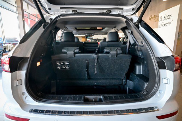 Used 2023 Mitsubishi Outlander SEL 40th Anniversary image 23