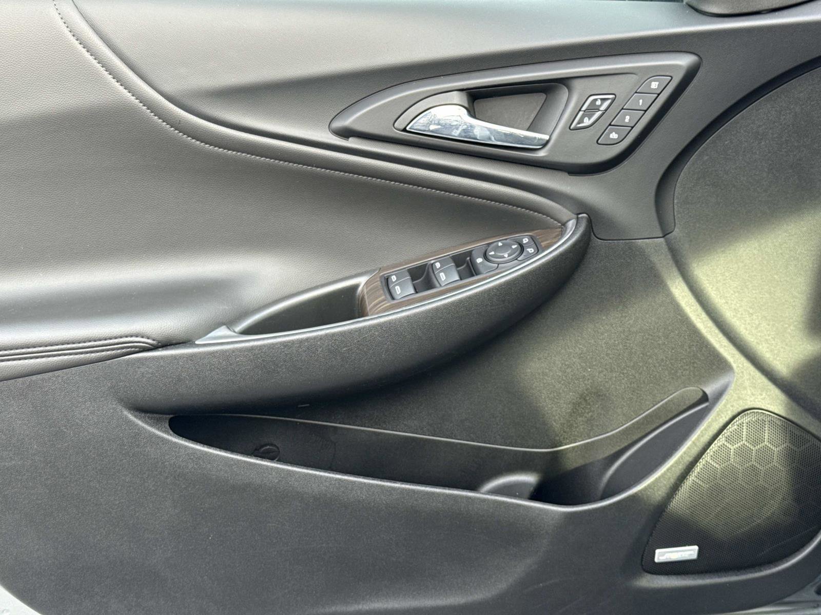 Used 2023 Chevrolet Malibu LT image 17