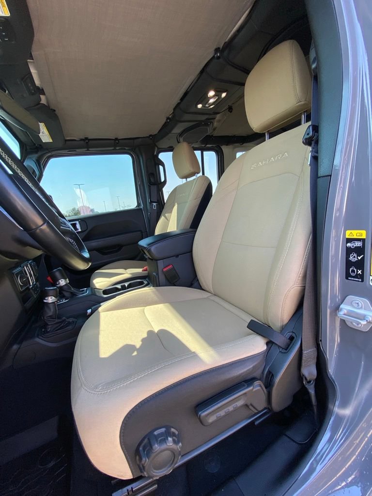 Used 2022 Jeep Wrangler Unlimited Sahara AWD/4WD image 11