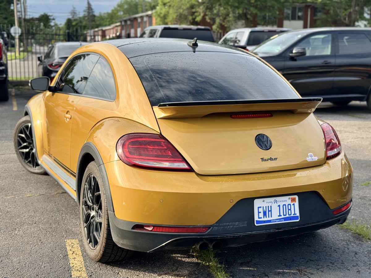 Used 2017 Volkswagen Beetle 1.8T Dune FWD image 7