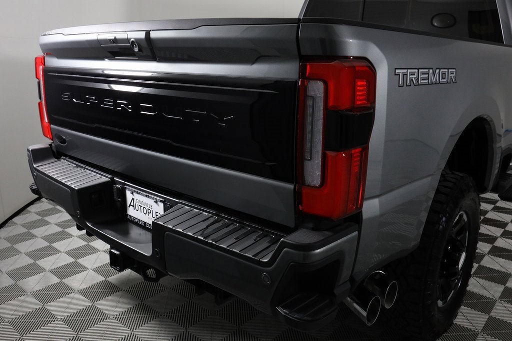 Used 2025 Ford F250 Platinum w/ Tremor Off-Road Package image 57
