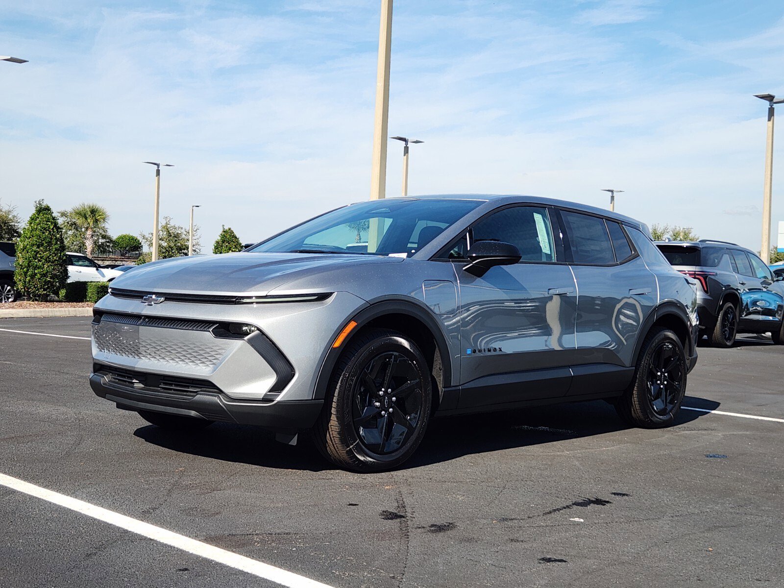 New 2026 Chevrolet Equinox EV LT image 2