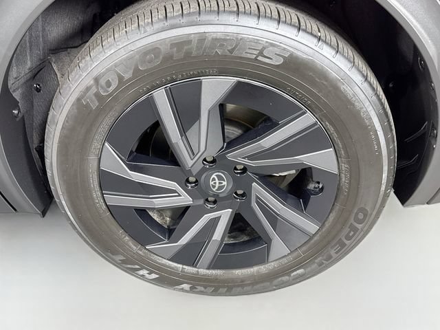 Certified 2026 Toyota C-HR AWD/4WD image 32