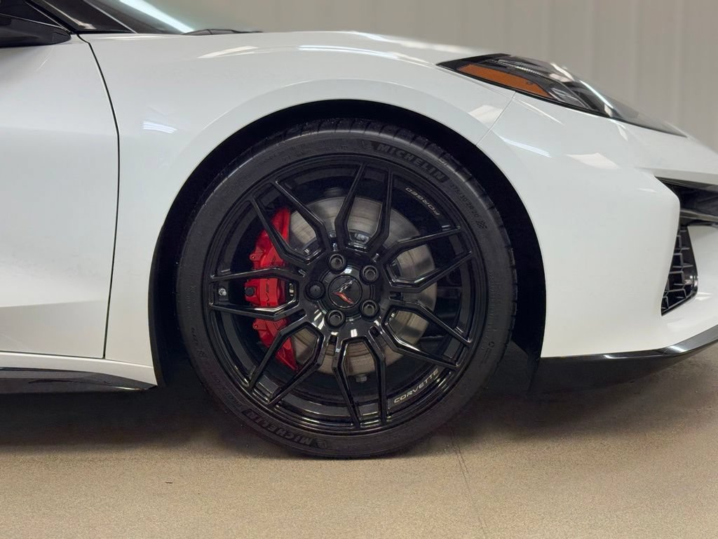 New 2026 Chevrolet Corvette Z06 w/ Stealth Interior Trim Package RWD image 4