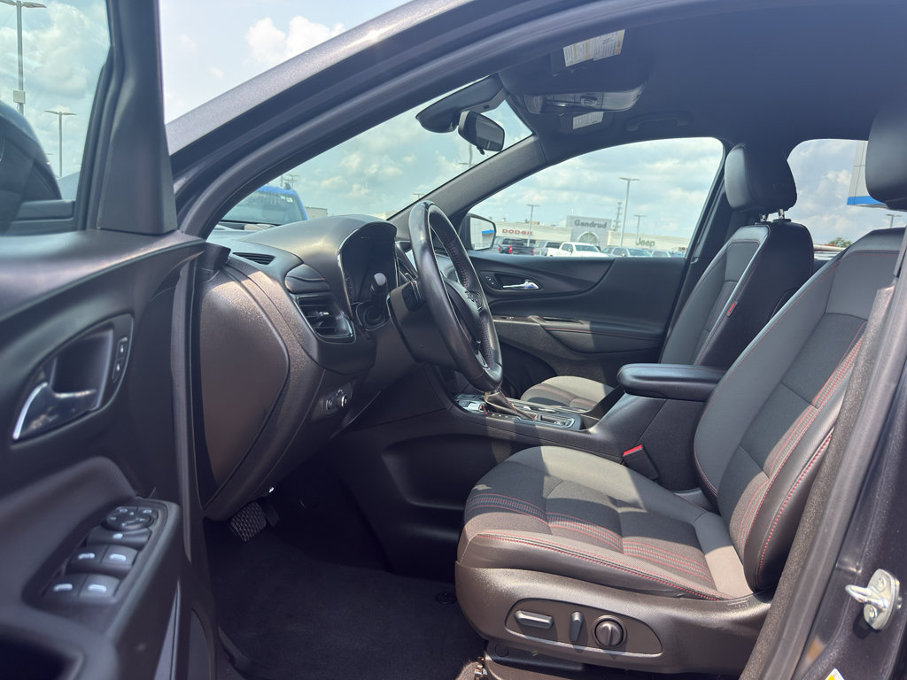 Certified 2022 Chevrolet Equinox RS w/ Infotainment Package AWD/4WD image 11
