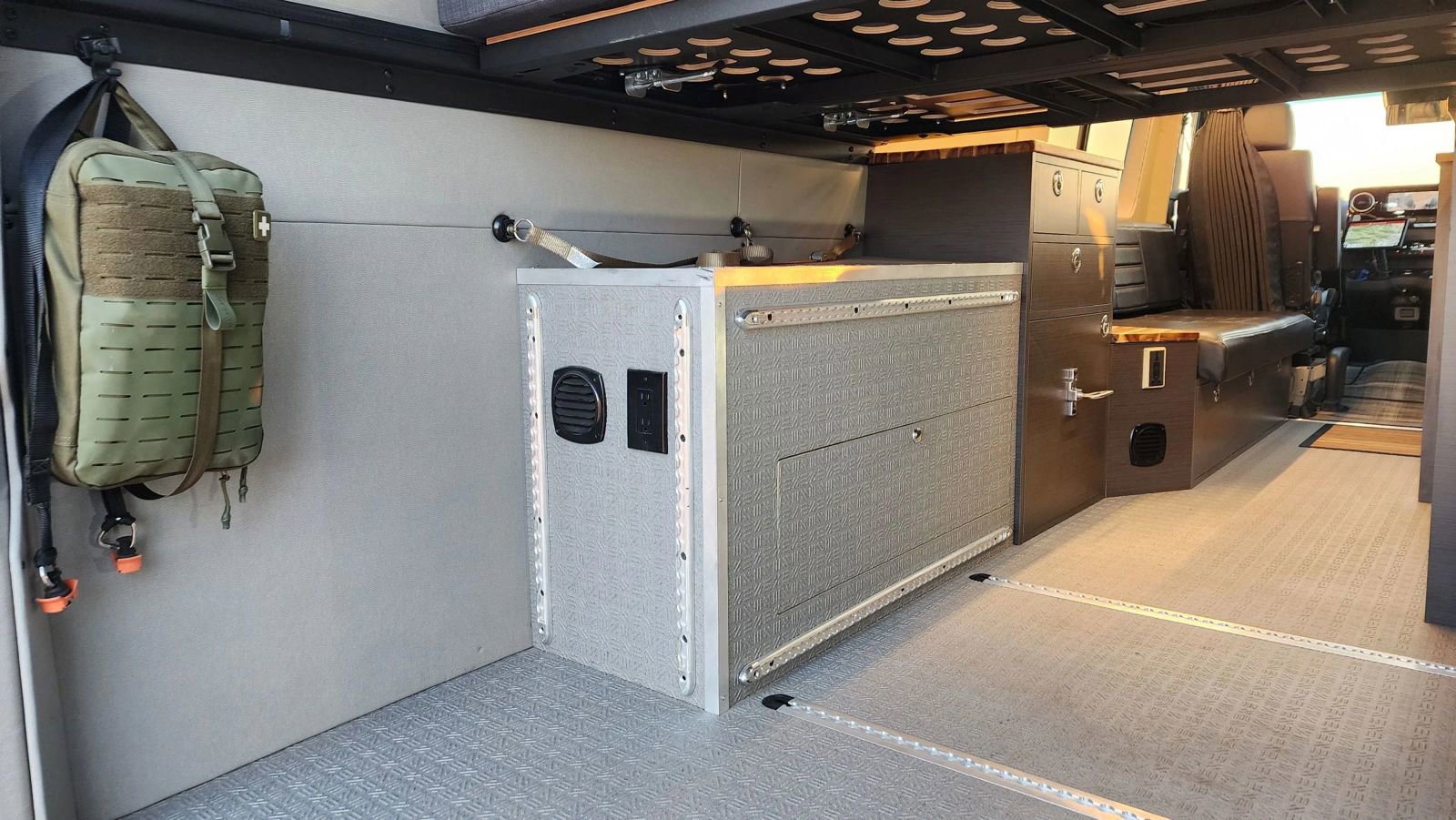 Used 2022 Mercedes-Benz Sprinter 2500 image 16