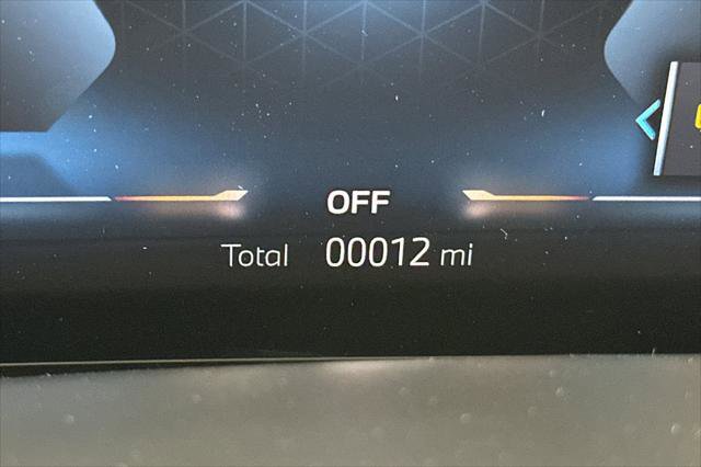 New 2026 BMW X5 xDrive50e w/ Parking Assistance Package image 25