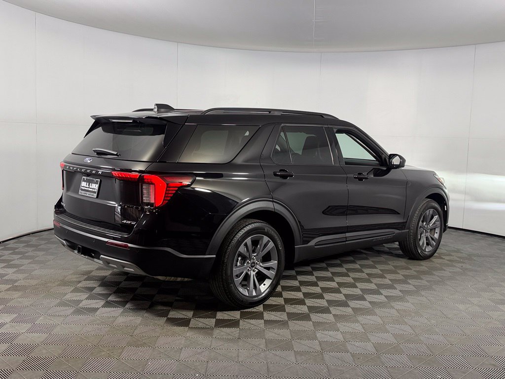 Used 2026 Ford Explorer Active w/ Active Comfort Package AWD/4WD image 5