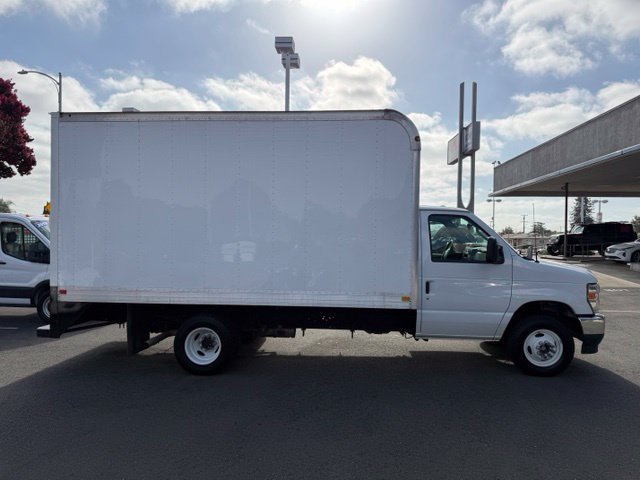 Used 2024 Ford E-450 and Econoline 450 Super Duty w/ Power Windows & Locks Group RWD image 2
